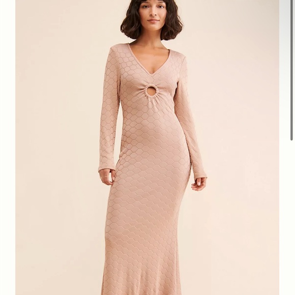NWT Elliatt Bajan maxi dress in WHITE size large